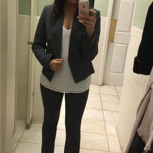 Womens pant suit size 1/2